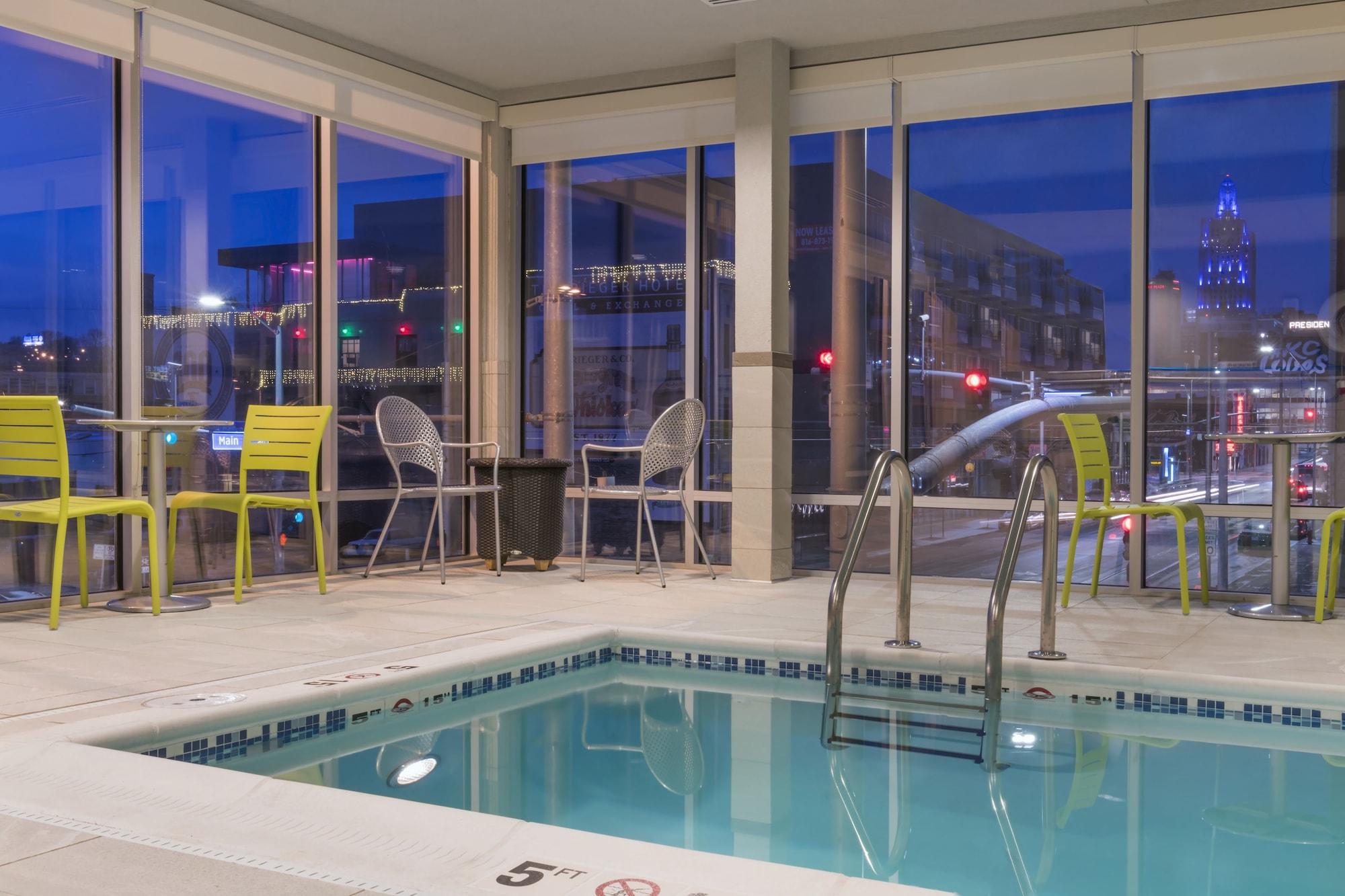 Home2 Suites Kansas City Downtown מראה חיצוני תמונה
