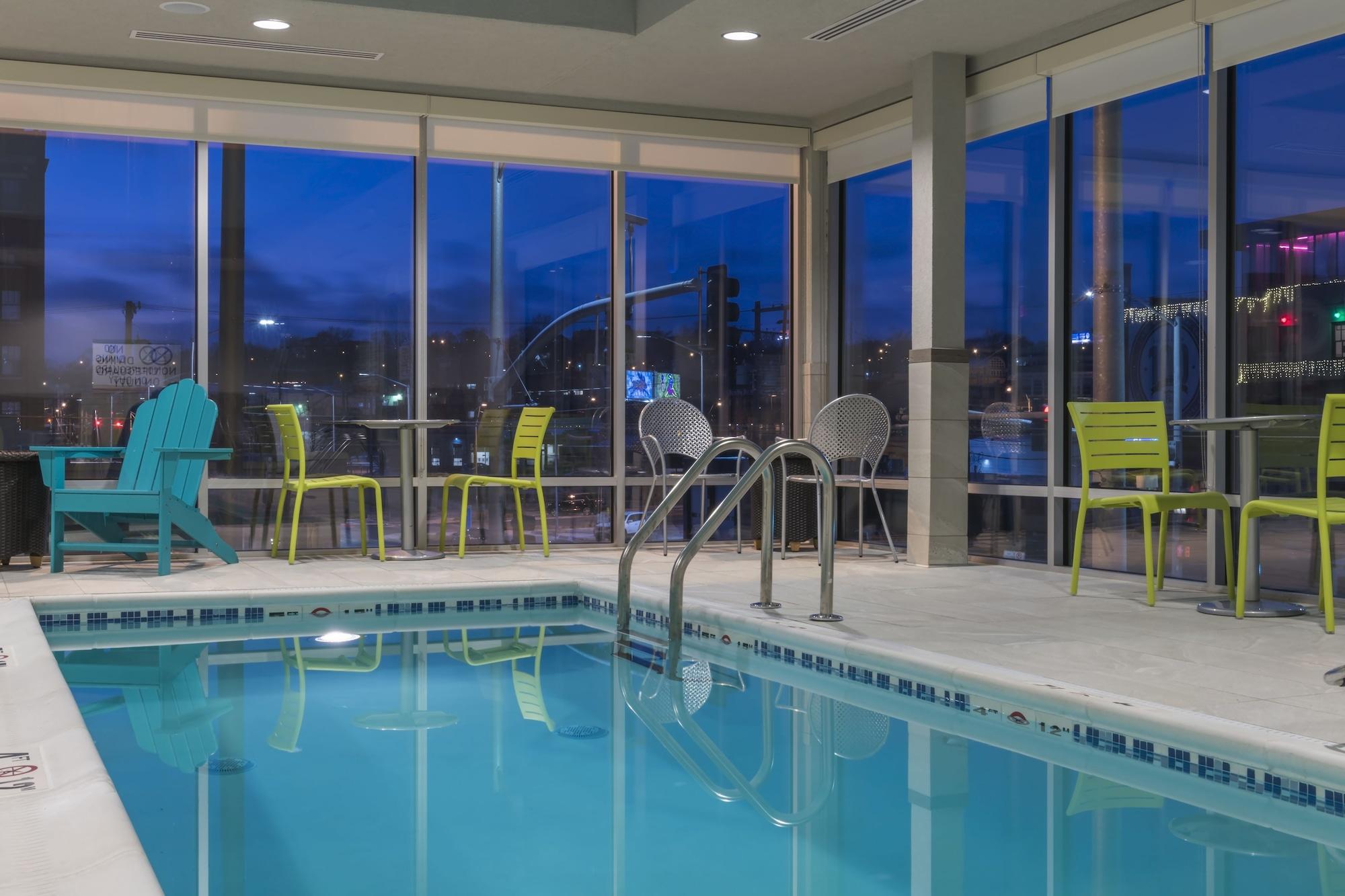 Home2 Suites Kansas City Downtown מראה חיצוני תמונה